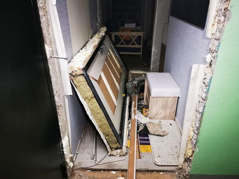 Жильцам восьми квартир пострадавшего дома на проспекте Ленина разрешили вернуться домой - фото 1