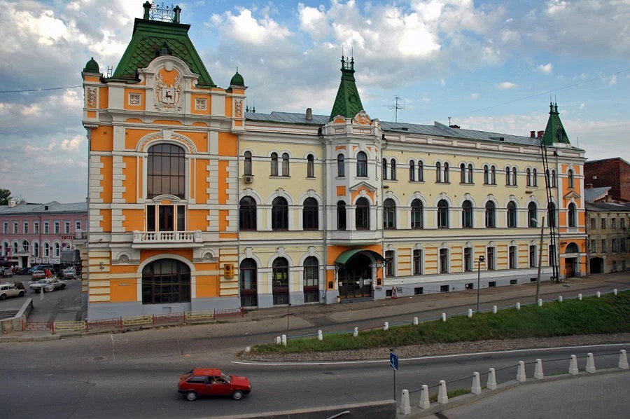 Улицу Пожарского перекроют в Нижнем Новгороде из-за реставрации Дворца труда до февраля  - фото 1