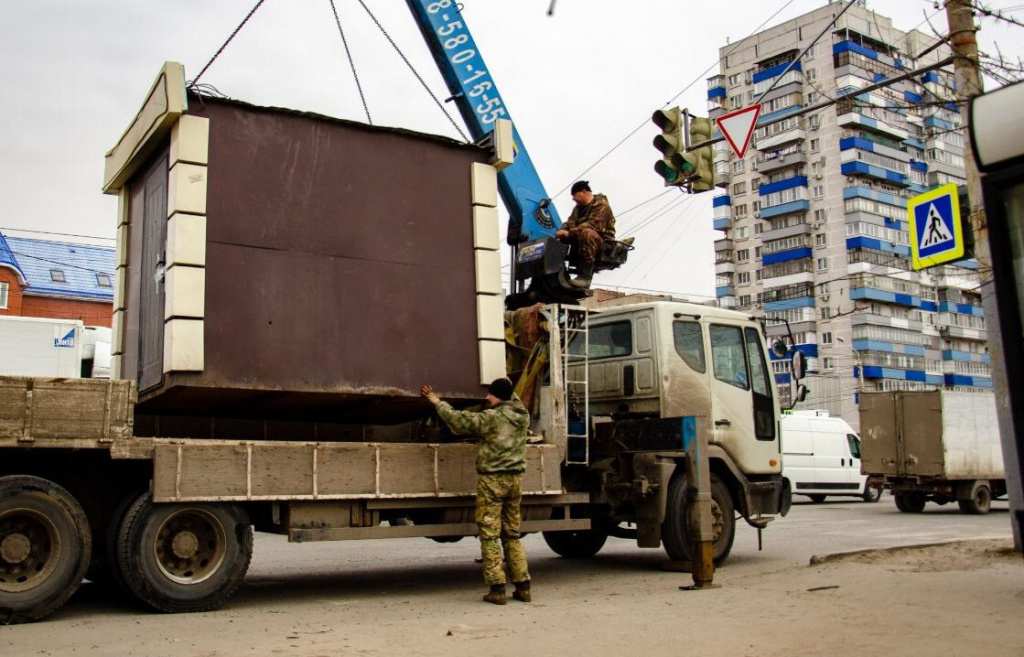 В Ростове от самовольных торговых павильонов освободили почти 240 земельных участков - фото 1