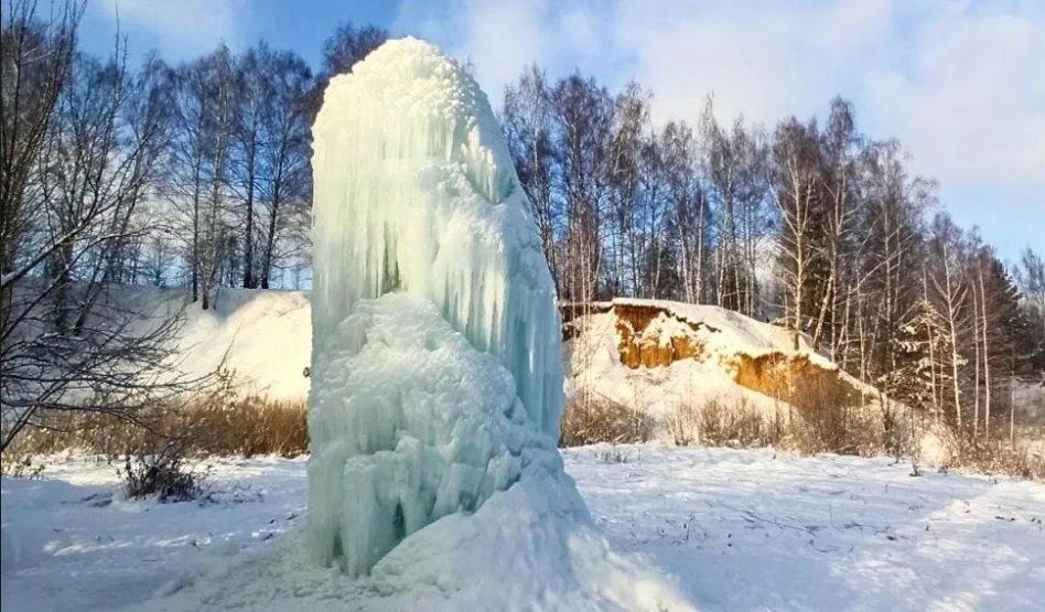 Нижегородцы нашли «пляшущие сосны» и зимний фонтан недалеко от города - фото 2