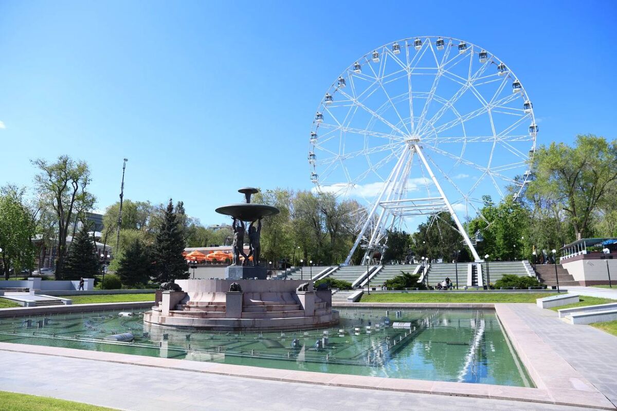 В Ростове-на-Дону открыли после реконструкции фонтан "Атланты" - Фото 1