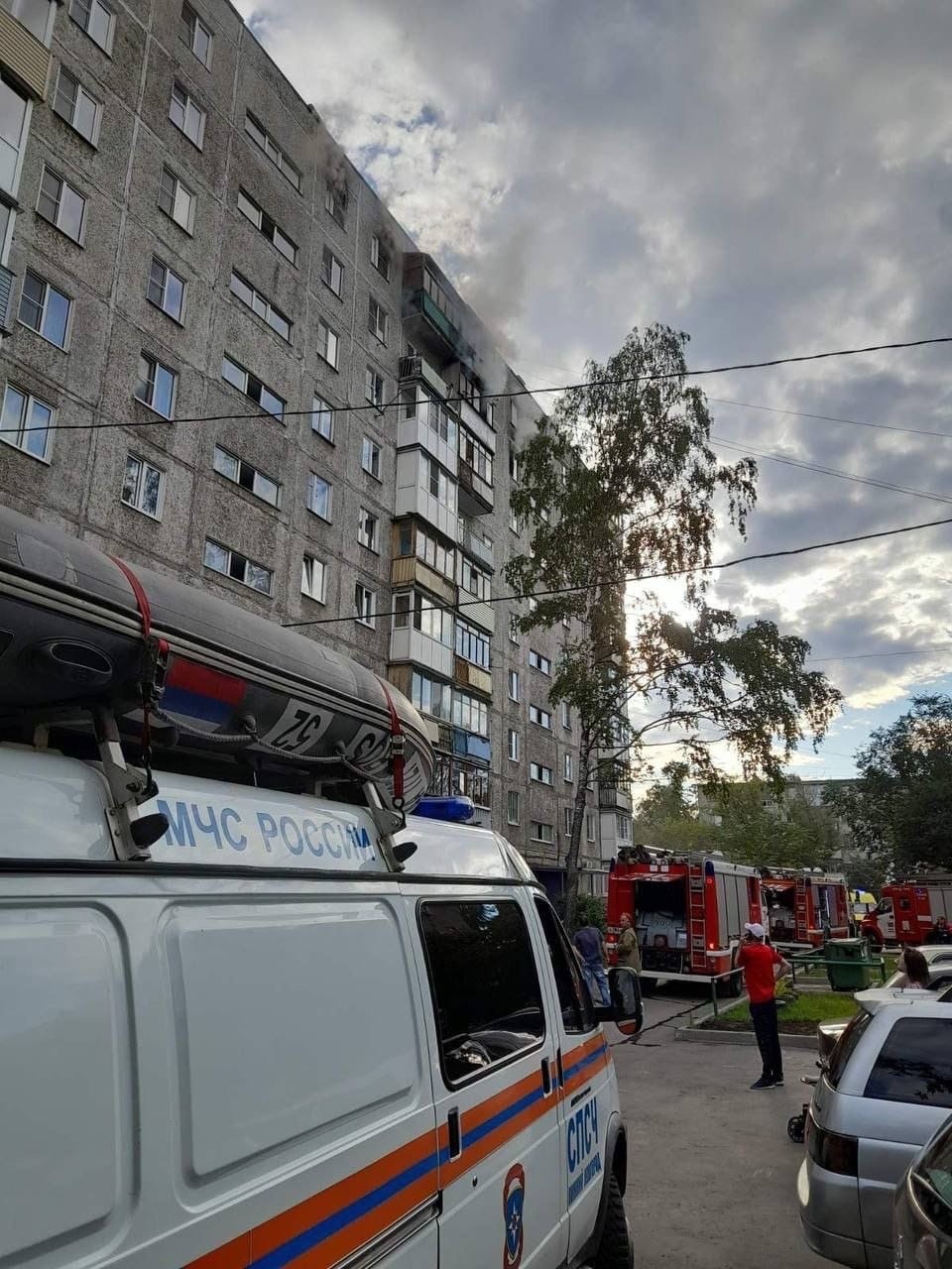 Балконы загорелись в жилом доме на улице Баха в Нижнем Новгороде 20 июля в  июле 2022